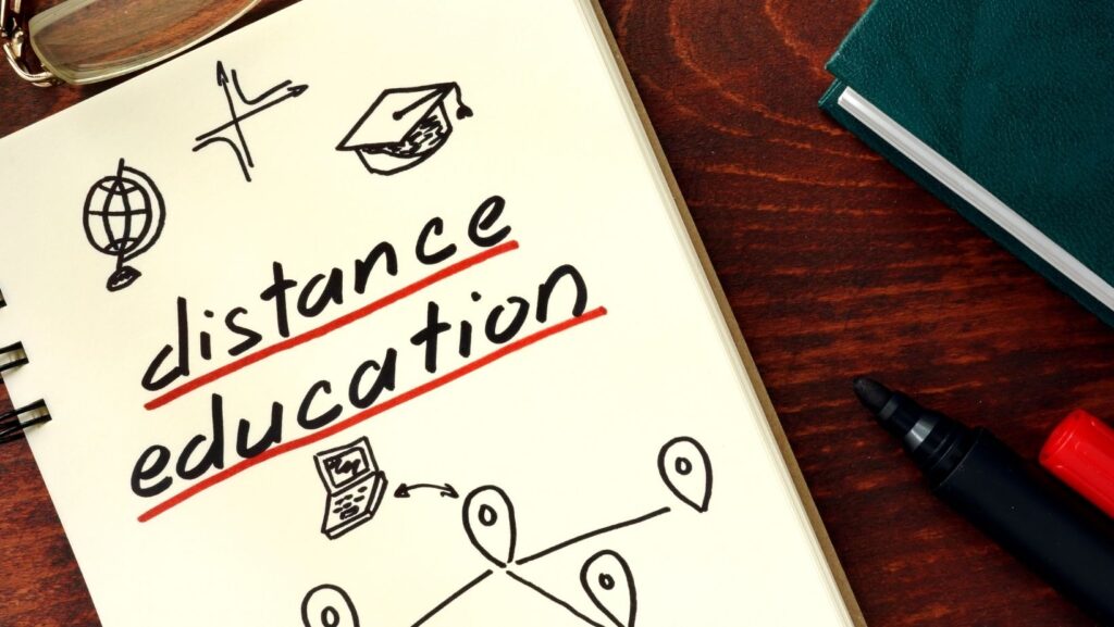Distance Education: Options and Technologies when learning from Home