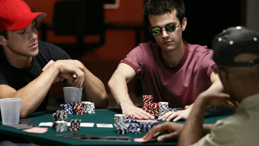 How To Play Poker: For Newbies
