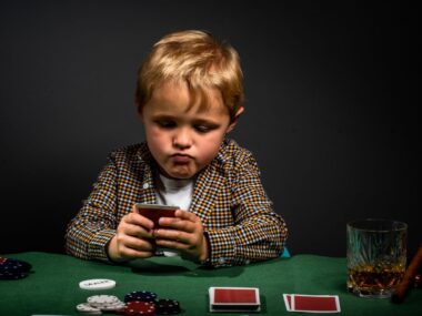 How To Play Poker: For Newbies