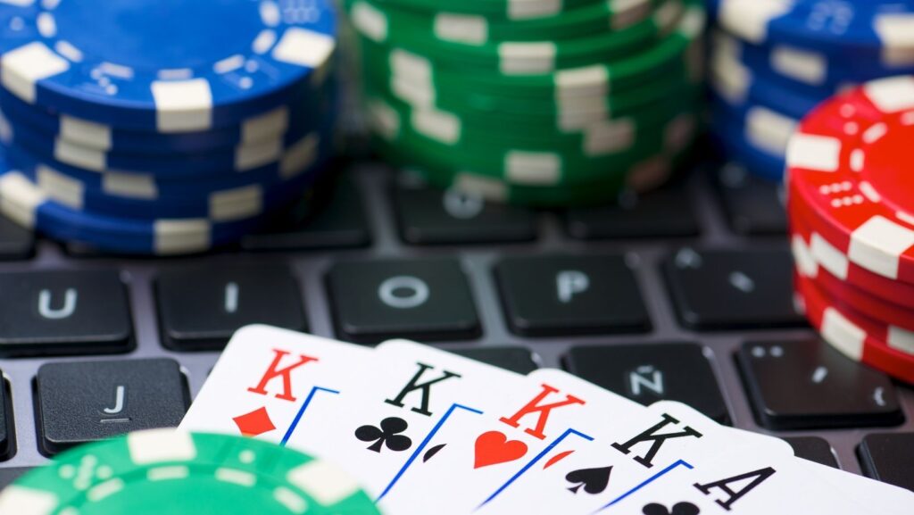 How to Lose Less When Playing at an Online Casino