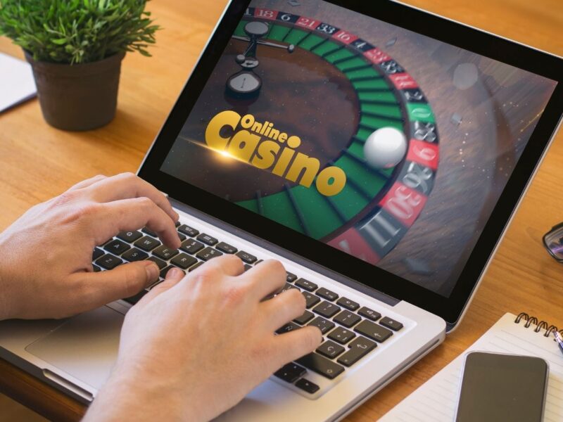 Ways to grow your online casino using social media