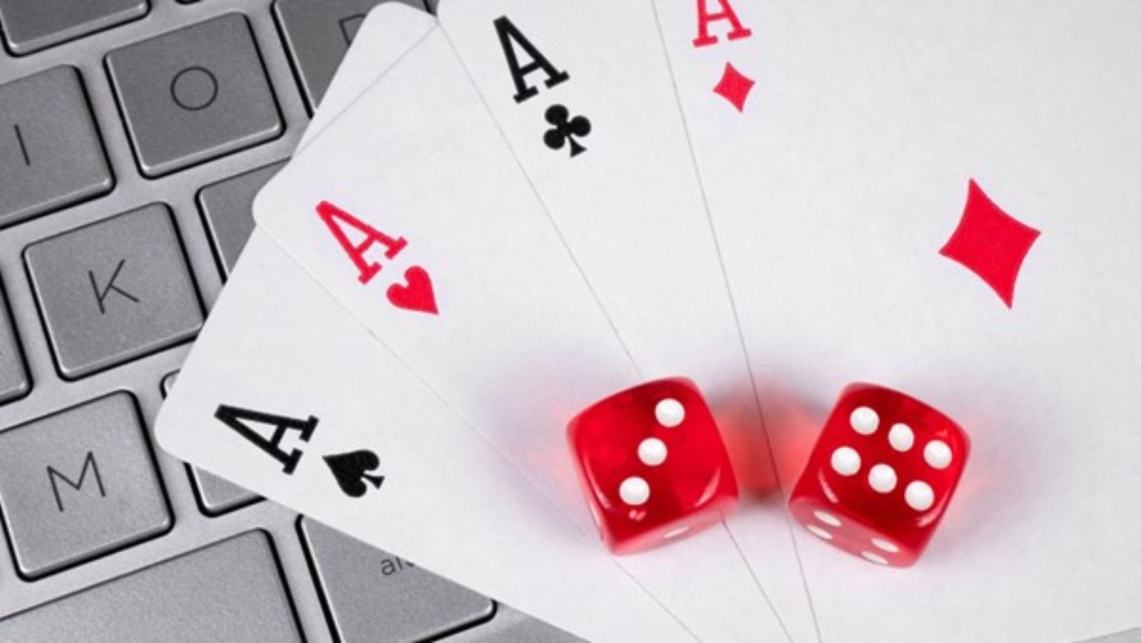 How Playing In An Online Casino Could Make You Rich?
