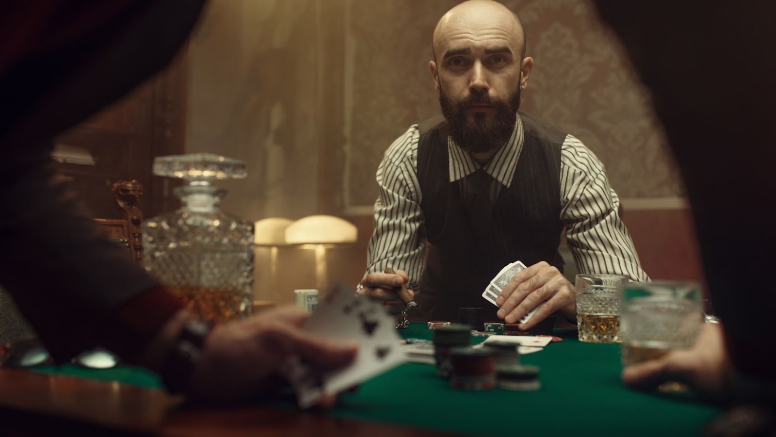 7 Easy Ways to Become a Better Poker Player