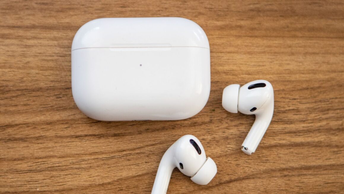 how to stop airpods from reading messages