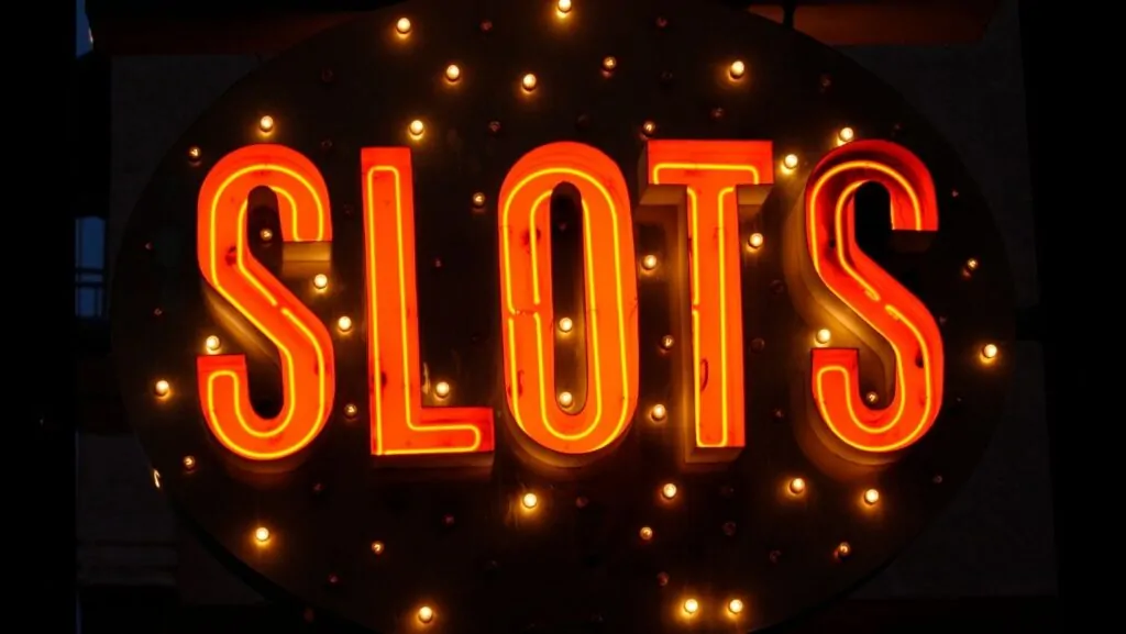 Things You Should Consider Before Selecting Any Slot Gaming Website