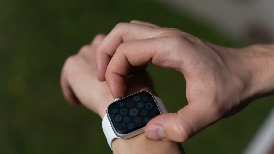 How To Perform a Hard Reset on Your Apple Watch Series 3