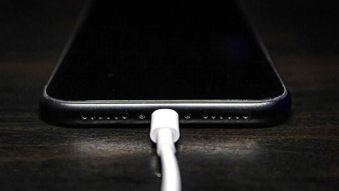 How Much Does It Cost To Replace The Charging Port On A Phone?