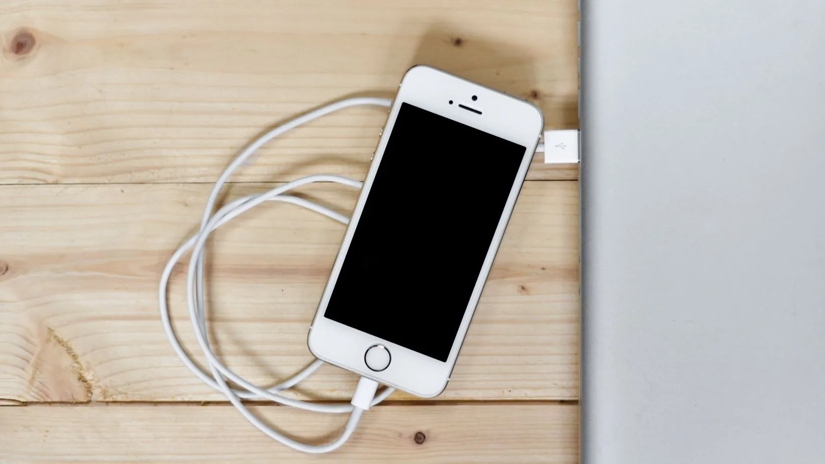 How Much Does It Cost To Replace The Charging Port On A Phone?