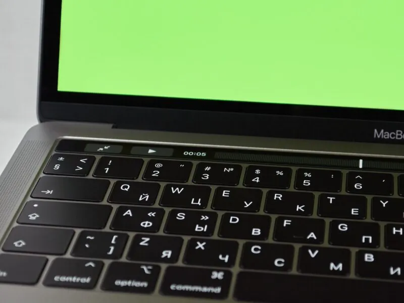 How to Easily Connect Your iPhone to Your Macbook Pro