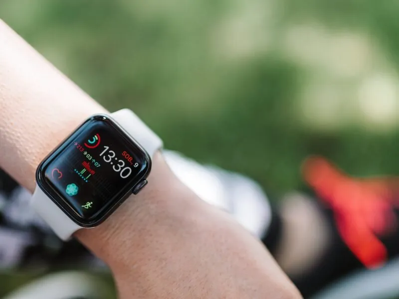 How To Make a WhatsApp Call From Your Apple Watch