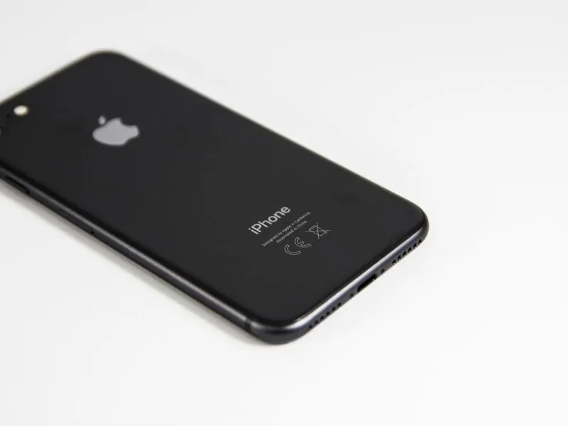 How To Easily Hide Apps on an iPhone XR