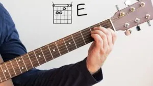 chord stand here alone - hilang harapan